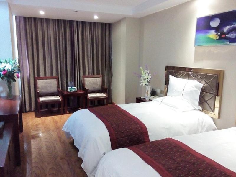 Greentree Inn Geermu Walking Street Business Hotel Golmud Экстерьер фото