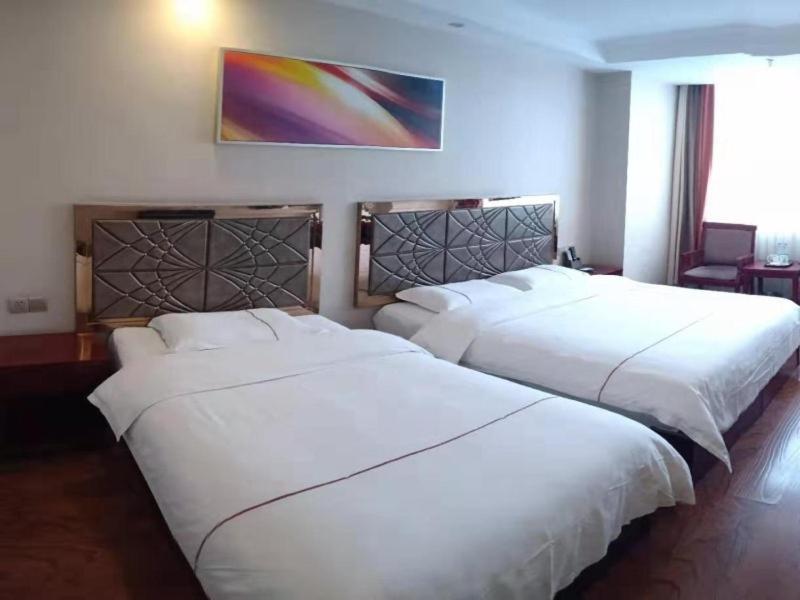Greentree Inn Geermu Walking Street Business Hotel Golmud Экстерьер фото